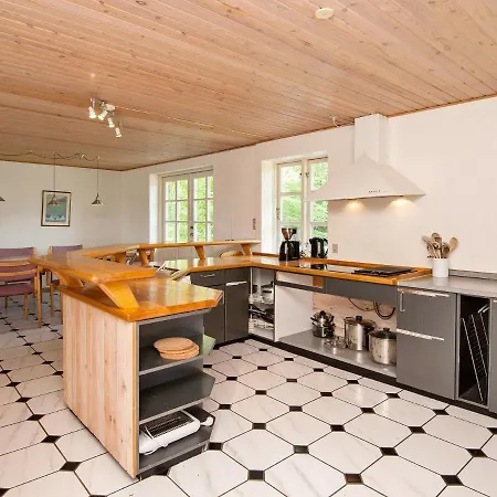 Mollebaekvej * ノーポ